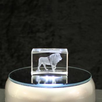 3D-Glas-Cube-laufender Löwe, versch. Größen