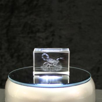 3D-Glas-Cube-Scorpion, versch. Größen
