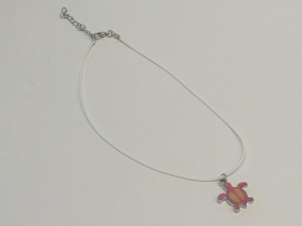 Anhänger Schildkröte, pink an weißem Stoffband