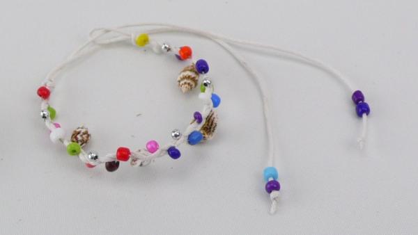 Armband Muscheln, weiß-bunt