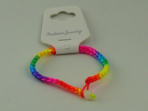 Armband aus handgehäkelter Schnur, versch. Farben