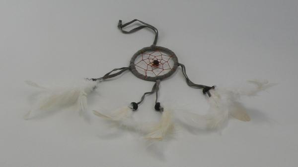 Traumfänger, 6 cm x 25 cm, grau mit weißen Federn
