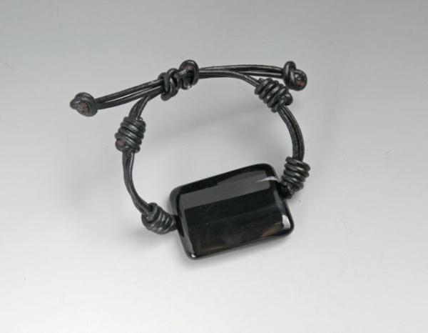 Armband, Leder mit großem Stein, schwarz