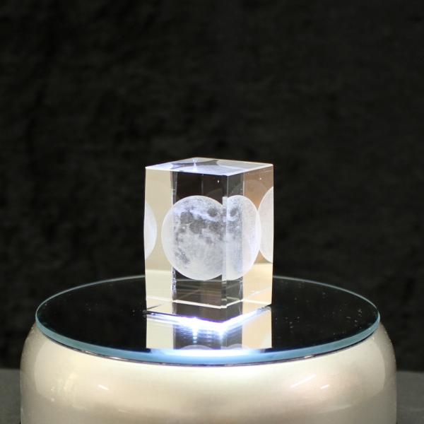 3D-Glas-Cube-Mond, versch. Größen