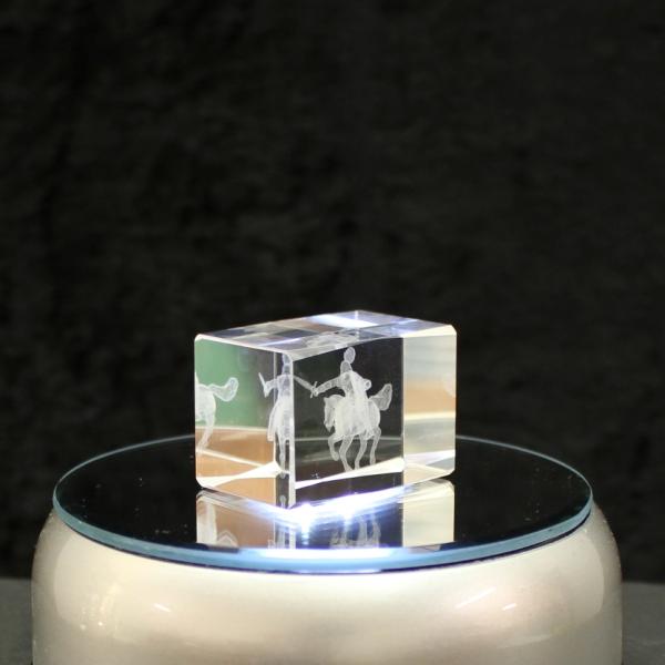 3D-Glas-Cube-Ritter auf Pferd, versch. Größen