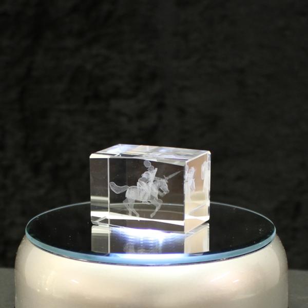 3D-Glas-Cube-Ritter auf Pferd, versch. Größen
